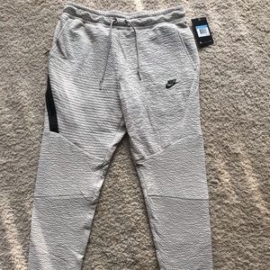 nike icon tech jogger pants
